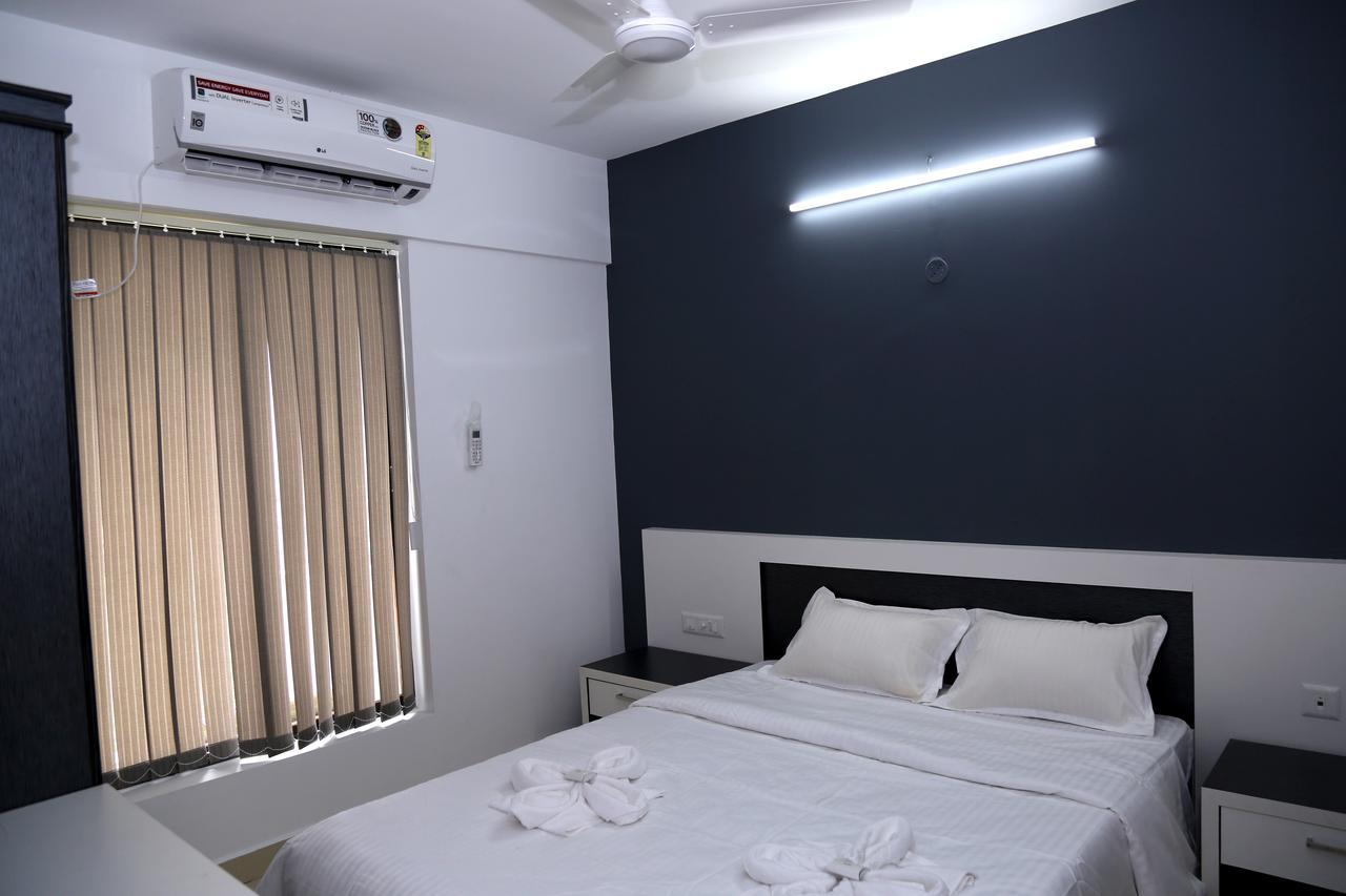Traven Homes Infopark Kakkanad Corporate Suit Rooms Kochi Exterior foto
