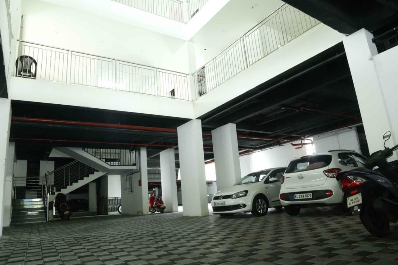 Traven Homes Infopark Kakkanad Corporate Suit Rooms Kochi Exterior foto